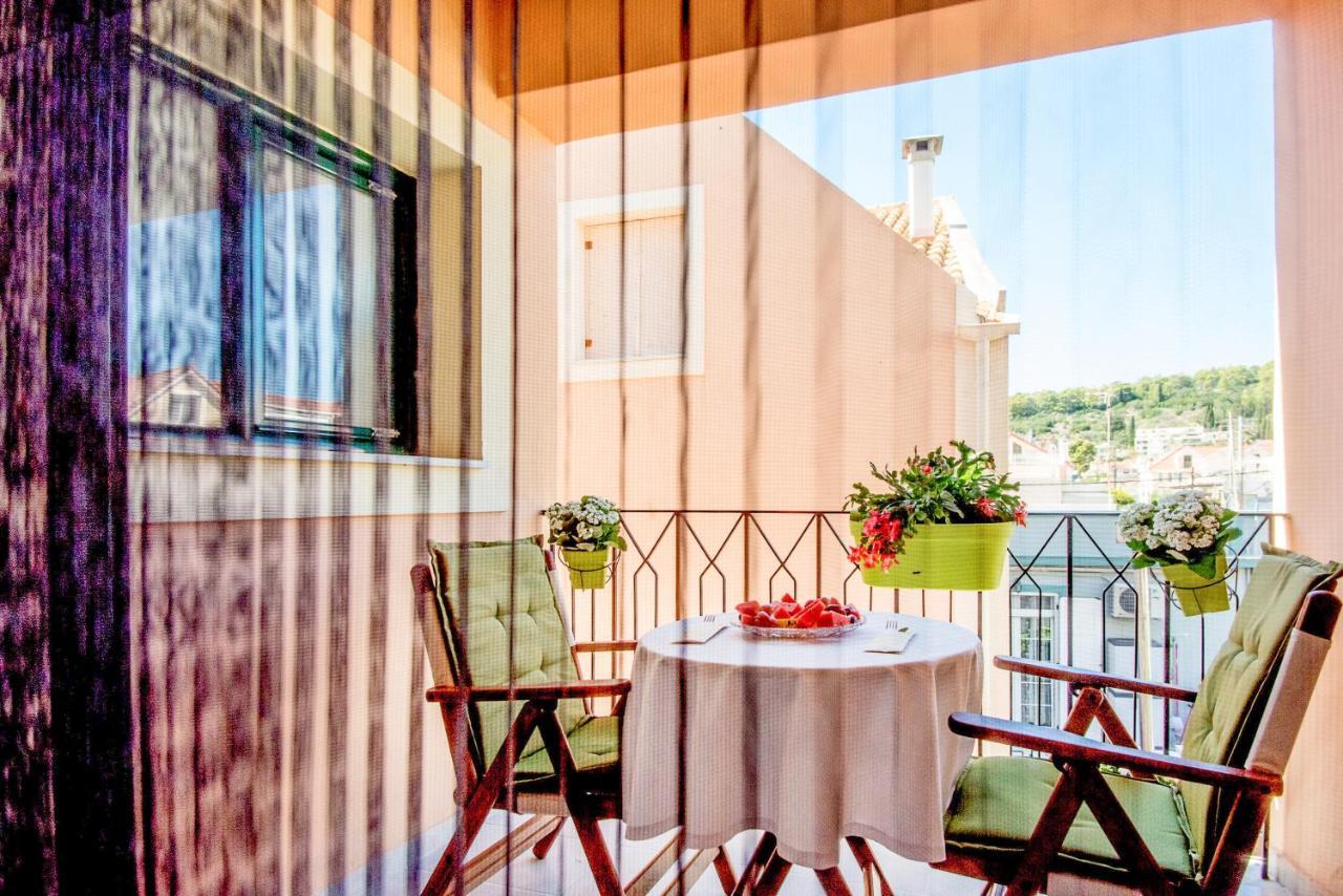 Rouchotas Apartments อาร์กอสโตลี ภายนอก รูปภาพ